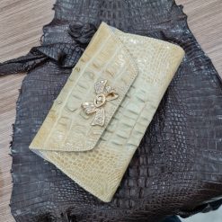 Túi Đeo Chéo Nơ Nữ Da Cá Sấu FCHW21 - Donabico Mart