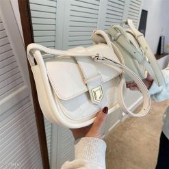 Túi Xách Nữ Đeo Chéo Đeo Vai Nữ Thời Trang Hàn Quốc Bán Nguyệt Viền Nổi Tinh Tế - Donabico Mart