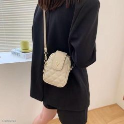 Túi Đeo Chéo Đựng Điện Thoại Sừng Trâu 2 Ngăn Có Khóa Kéo Miệng WH467 Winnie House - Donabico Mart