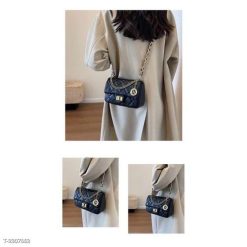 Túi Xách Nữ Da PU Mềm Phối Xích Khóa Xoay Thiết Kế Ô Trầm Trám Thời Trang WH577 Winnie House 24 Túi Xách Nữ Da PU Mềm Phối Xích Khóa Xoay Thiết Kế Ô Trầm Trám Thời Trang WH577 Winnie House - Donabico Mart