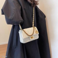 Túi Xách Nữ Da PU Mềm Phối Xích Khóa Xoay Thiết Kế Ô Trầm Trám Thời Trang WH577 Winnie House 23 Túi Xách Nữ Da PU Mềm Phối Xích Khóa Xoay Thiết Kế Ô Trầm Trám Thời Trang WH577 Winnie House - Donabico Mart