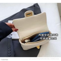 Túi Xách Nữ Da PU Mềm Phối Xích Khóa Xoay Thiết Kế Ô Trầm Trám Thời Trang WH577 Winnie House 21 Túi Xách Nữ Da PU Mềm Phối Xích Khóa Xoay Thiết Kế Ô Trầm Trám Thời Trang WH577 Winnie House - Donabico Mart