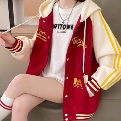 Áo Khoác Bóng Chày Unisex Nam Nữ Vải Nỉ Logo Thêu Phối Viền Tay Áo Khác Màu UT200 13 Áo Khoác Bóng Chày Unisex Nam Nữ Vải Nỉ Logo Thêu Phối Viền Tay Áo Khác Màu UT200 - Donabico Mart