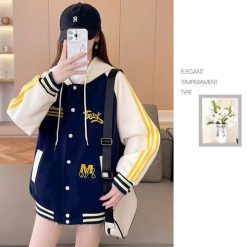 Áo Khoác Bóng Chày Unisex Nam Nữ Vải Nỉ Logo Thêu Phối Viền Tay Áo Khác Màu UT200 11 Áo Khoác Bóng Chày Unisex Nam Nữ Vải Nỉ Logo Thêu Phối Viền Tay Áo Khác Màu UT200 - Donabico Mart