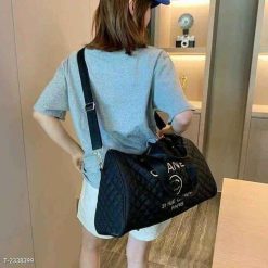 Túi Xách Du Lịch Da Pu Họa Tiết Trám Chống Nước Logo Chữ Thêu CN 9 Túi Xách Du Lịch Da Pu Họa Tiết Trám Chống Nước Logo Chữ Thêu CN - Ausa House - Donabico Mart